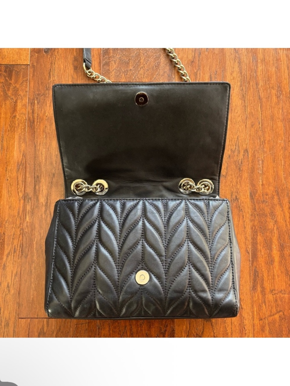 kate spade Briar Lane Quilted Emelyn Shoulder Bag in Black with Gold Chain EUC - Picture 8 of 13